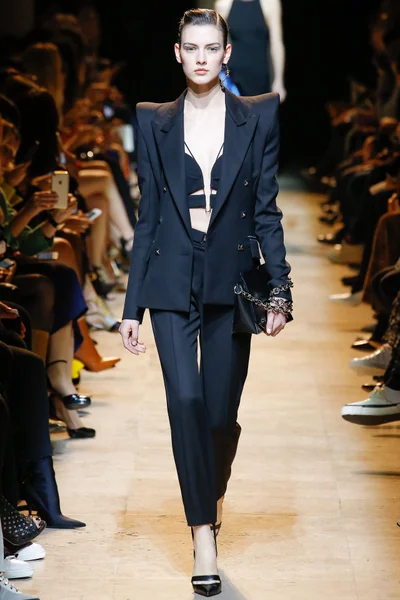 Look 22